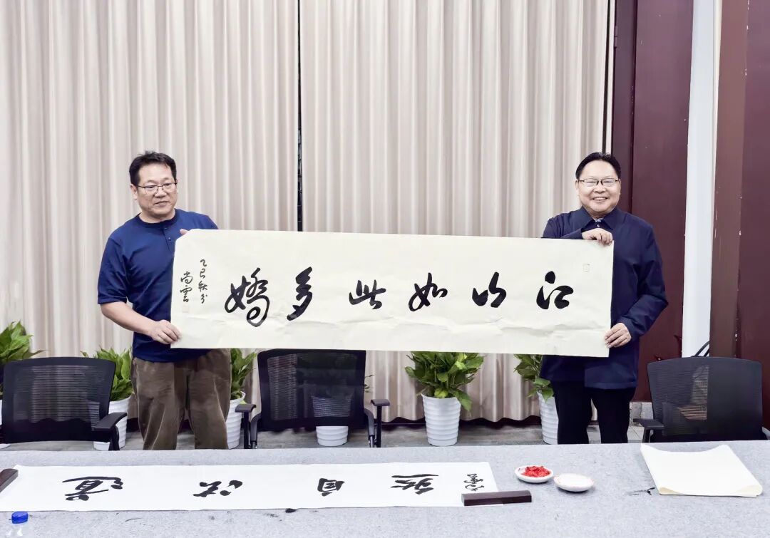 筆墨鑄車谷——武漢經開區(qū)書畫家藝術交流活動成功舉行